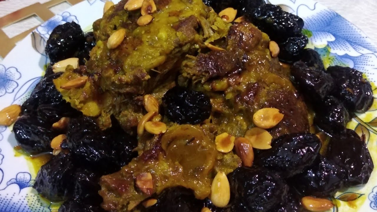 لحم محمر بالبرقوق طبق تلمساني مالح وحلو مايتشبعش👌يتحضر في جميع المناسبات صح عيدكم تعيدو وتعاودو