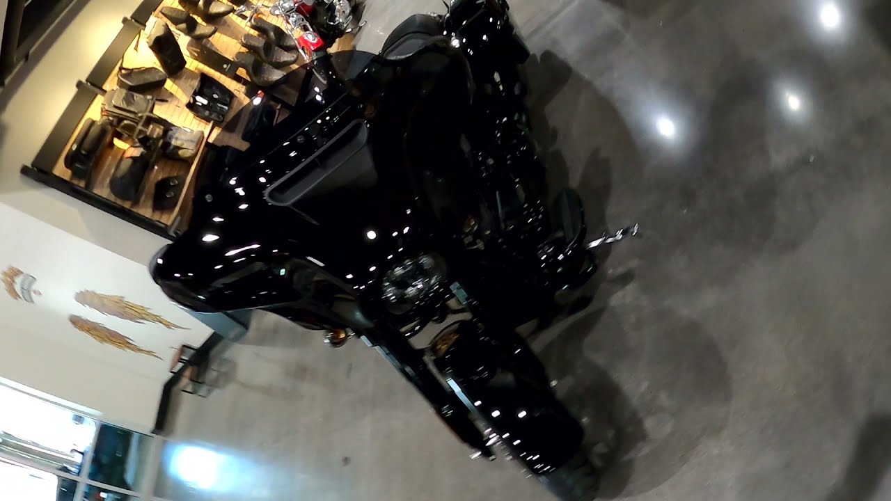 My new Harley Davidson street glide special 2021 FLHXS