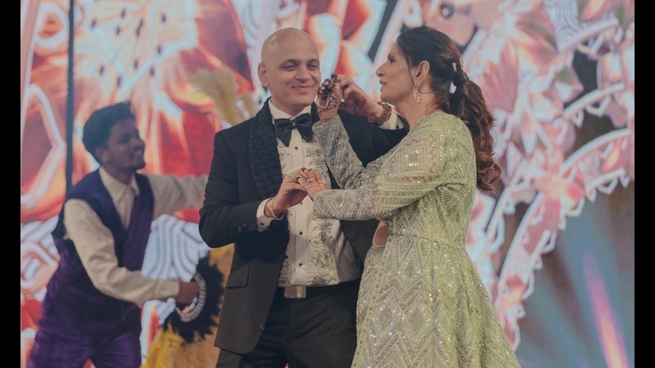 BRIDE'S Mom & Dad I BEST Bollywood Sangeet Performance I Gerua, Navrai maji, Meri duniya (heyy baby)