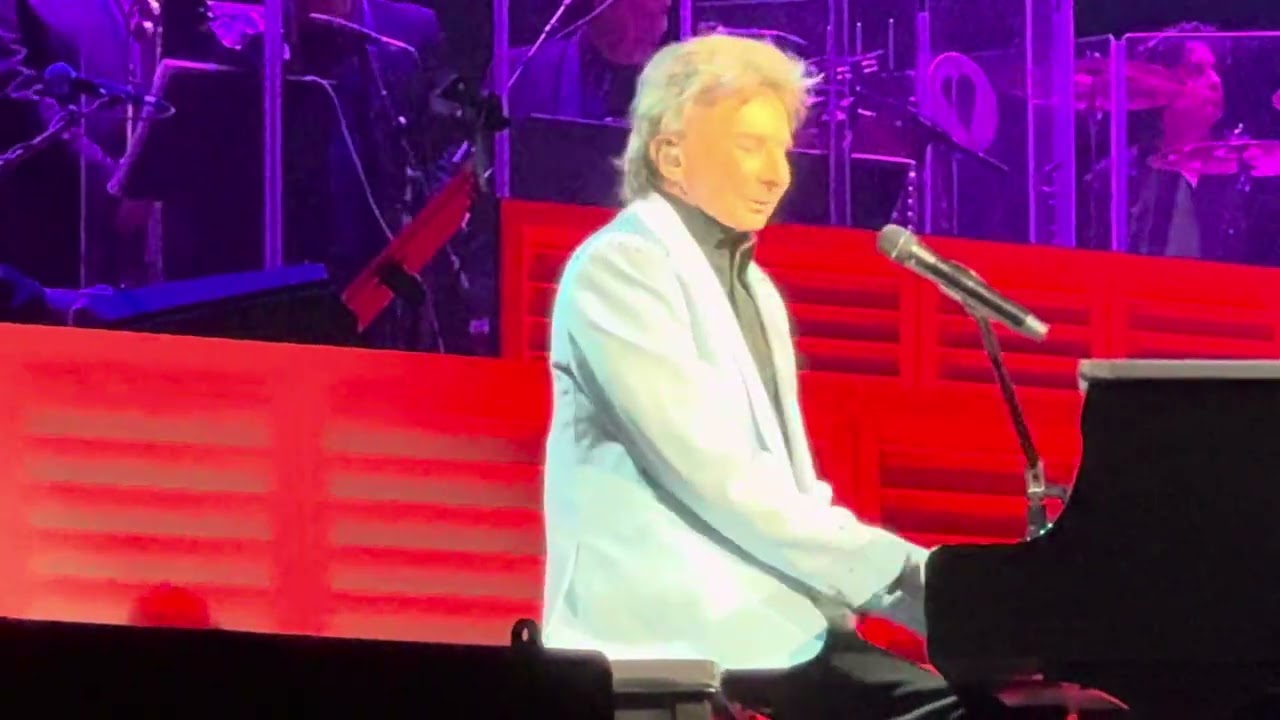 Mandy-Barry Manilow (Radio City Music Hall) 04/09/2025.