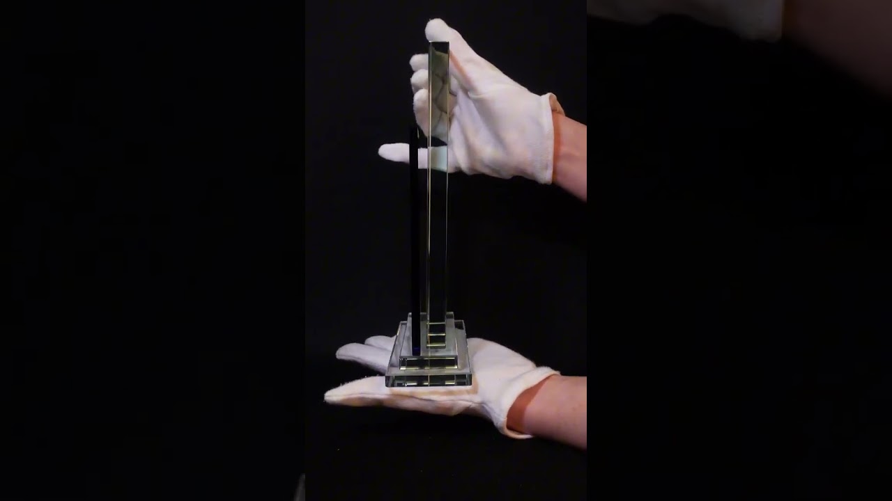 Скляна подяка для партнерів від Craft Prize