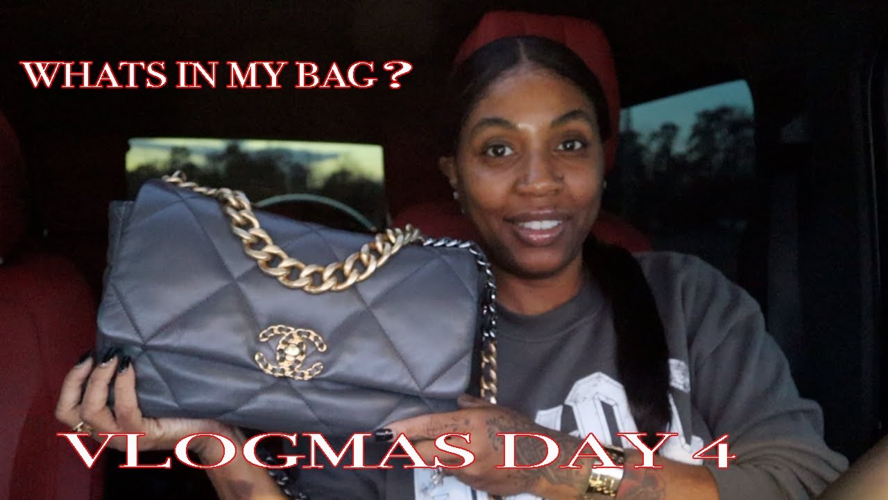 Vlogmas Day 4 + What's in my Bag? + Chanel 19