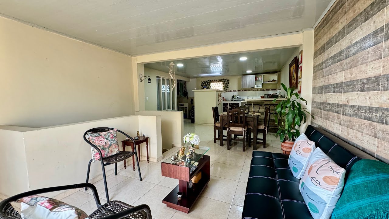 Casa bifamiliar de dos pisos en venta - Barrio El Recreo Palmira Valle del Cauca Colombia