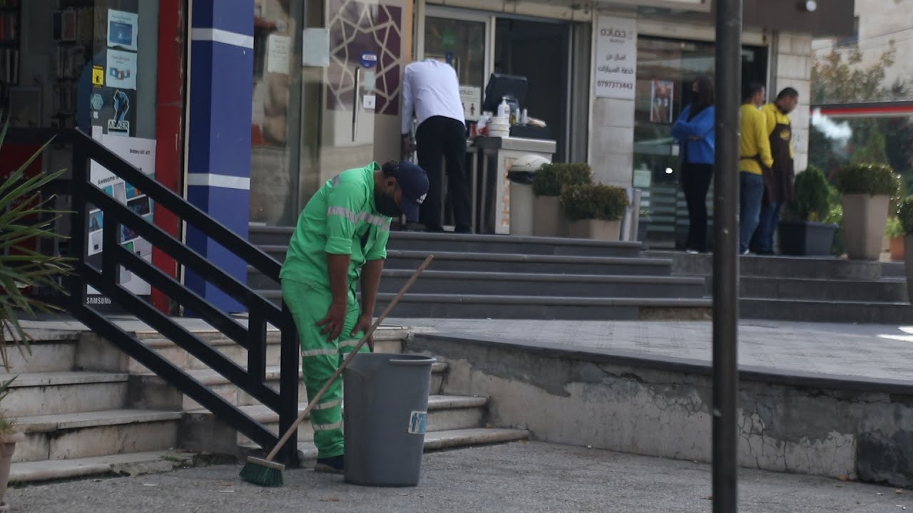 كلمة طيبة بحق عامل الوطن