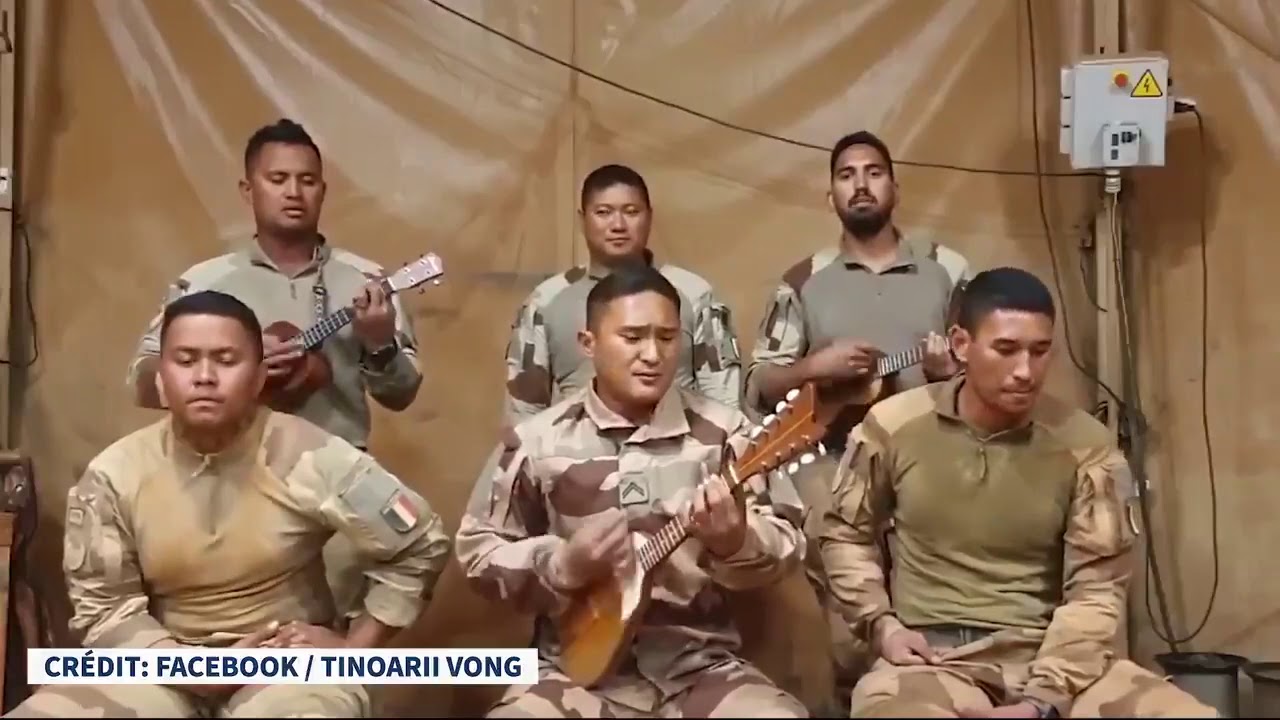 Hommage de soldats polynésiens aux 3 soldats français décédés
