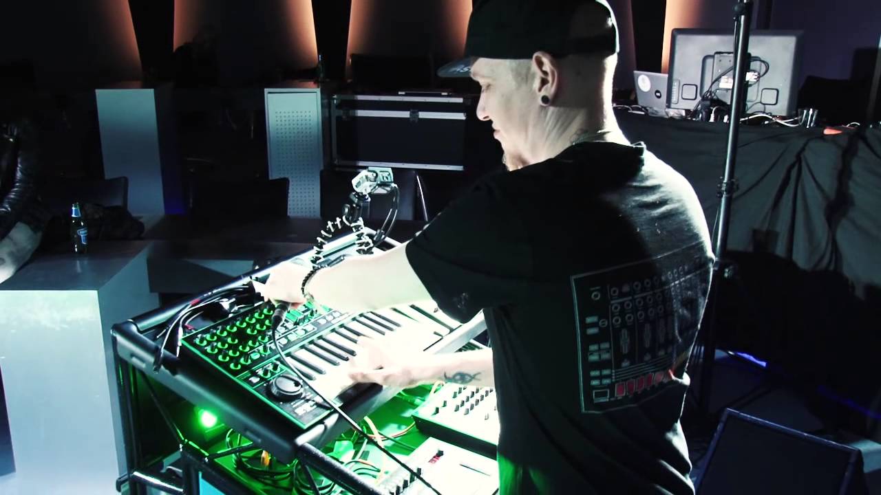 Roland System-1 Synthesizer Demonstration