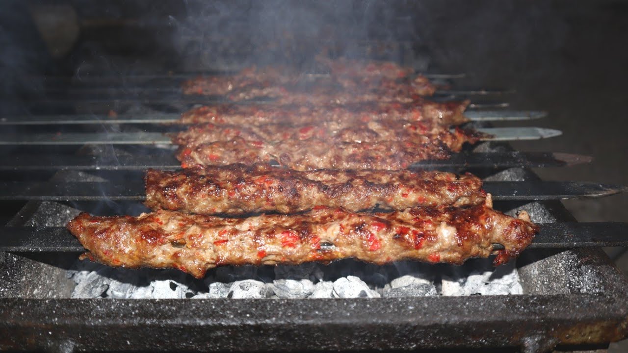 Zırh Kıyması ile Adana Kebabı Yaptık! | Satır Kıyması