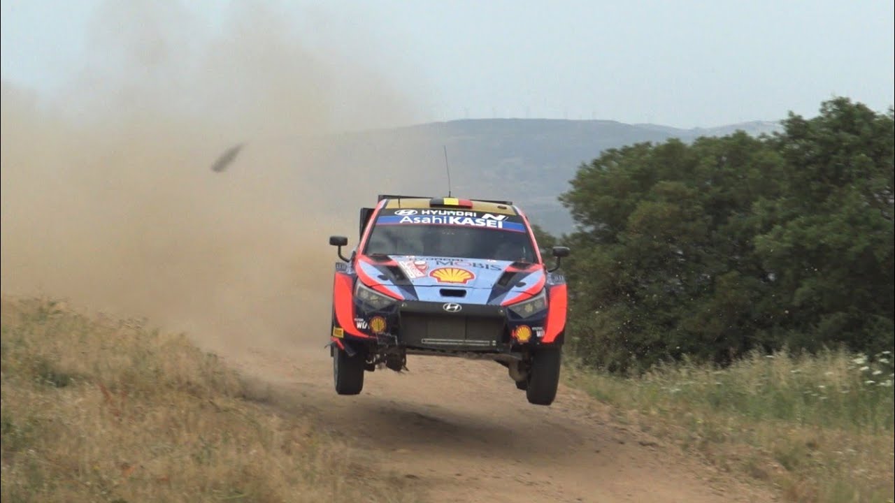 WRC Rally Italia Sardegna 2022 | DAY 2 | JUMPS & BIG SHOW!!