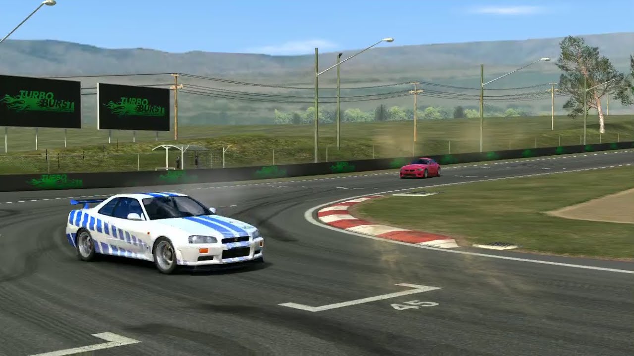 Short clip of drifting in R34 Skyline GTR in Real Racing 3
