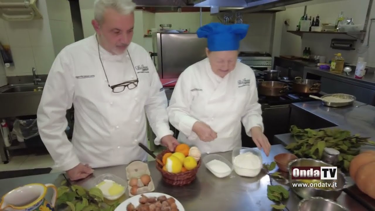 La pignolata di nonna Rita, ricetta e preparazione del dolce simbolo del carnevale