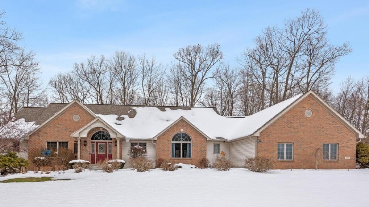 3495 Diamond Ridge Drive NE, Rockford, MI Presented by Rachel Kenney.