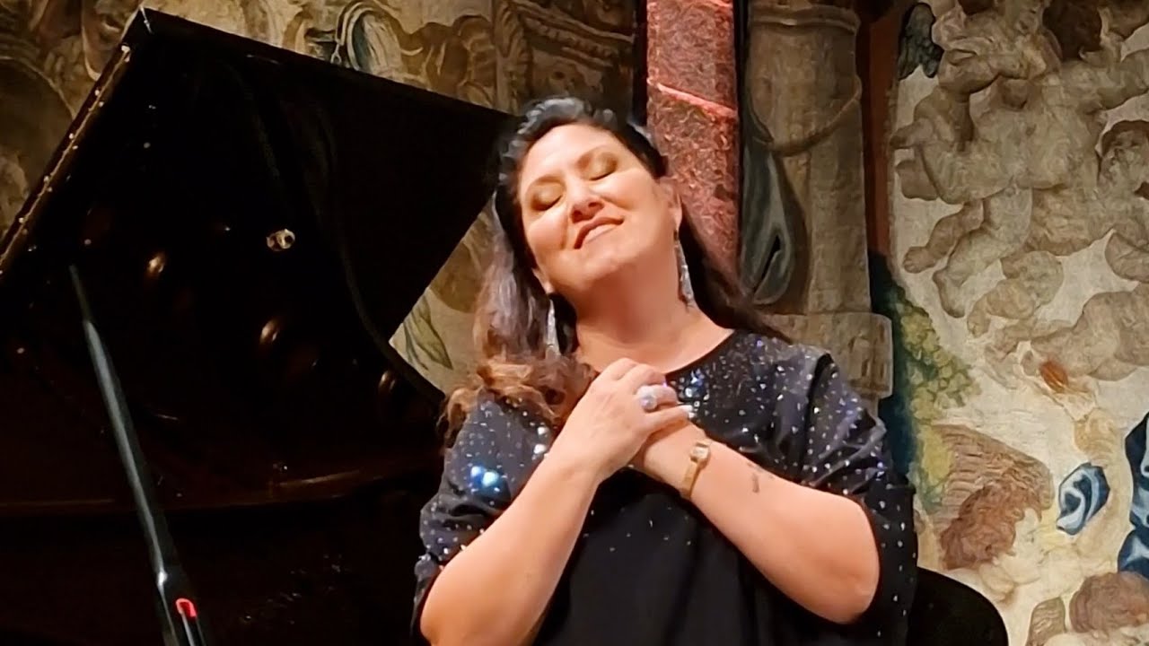 Anna Pirozzi. 