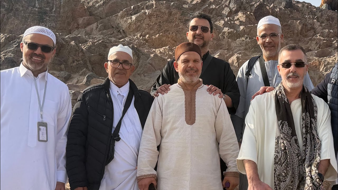 الطاكسيات ديال باريس في المدينة المنورة 