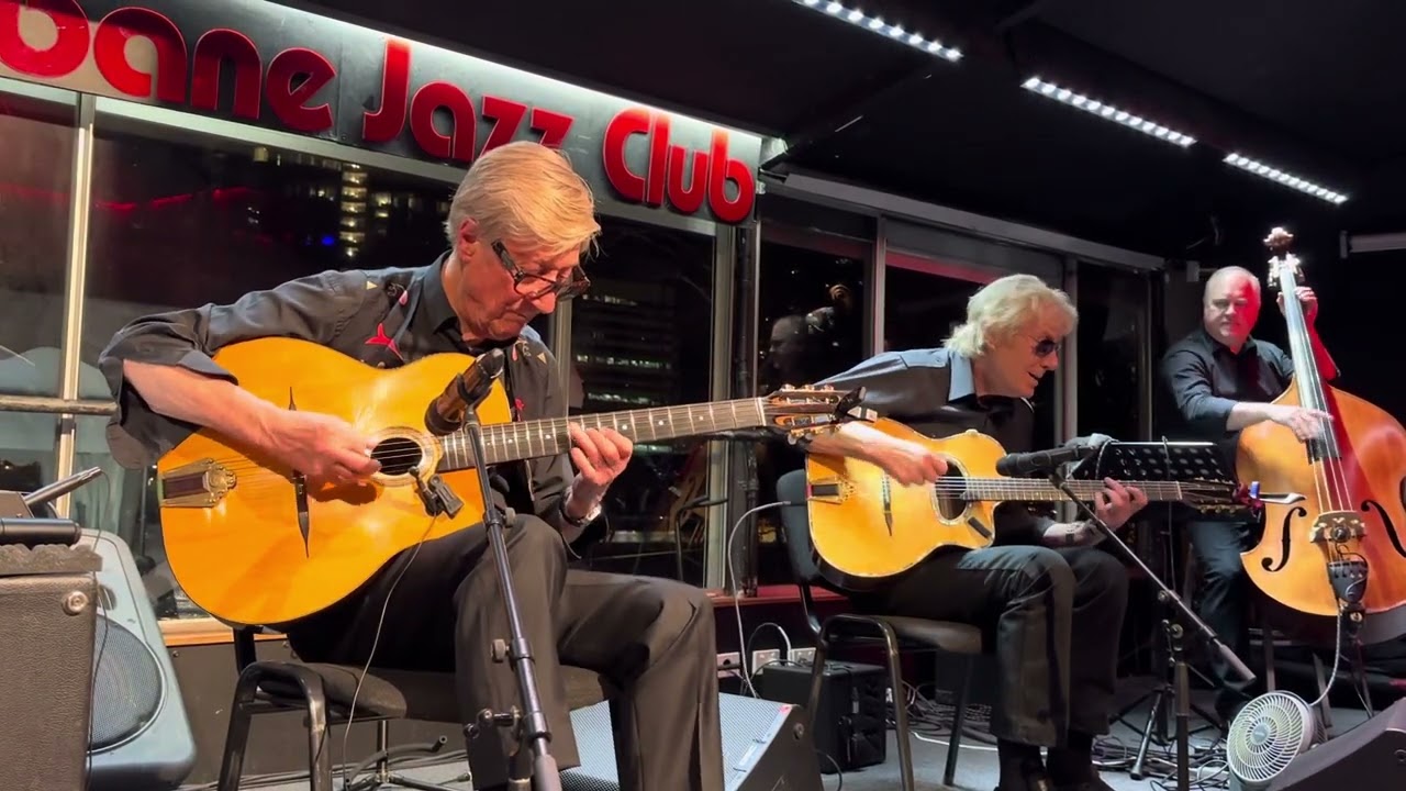 Hank Marvin Gypsy Jazz at OzManouche25