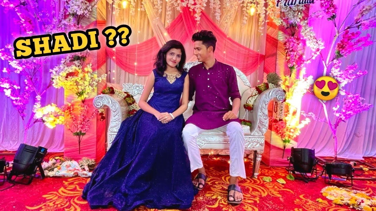 Shadi mein aa gaye 😍 | Manavi Shubham Vlogs