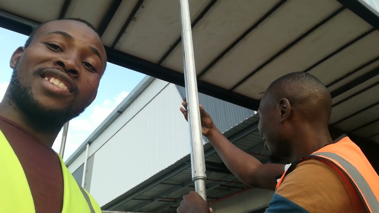 How we remove Tautliner's up-right 🚛🇿🇦