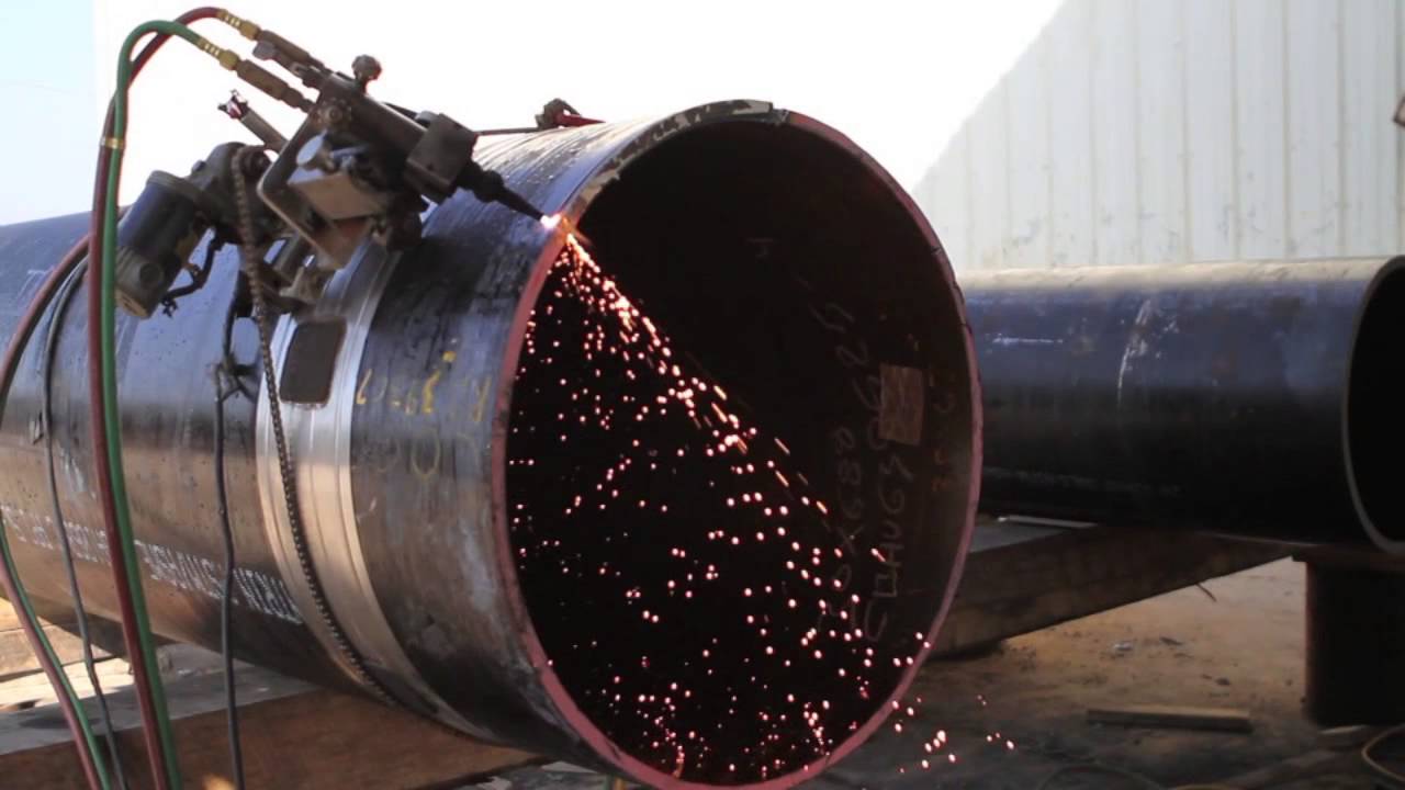 Torch beveling for steel pipe from APP
