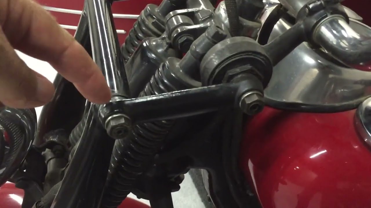 1946-48 Indian Motorcycle Girder Fork Differences