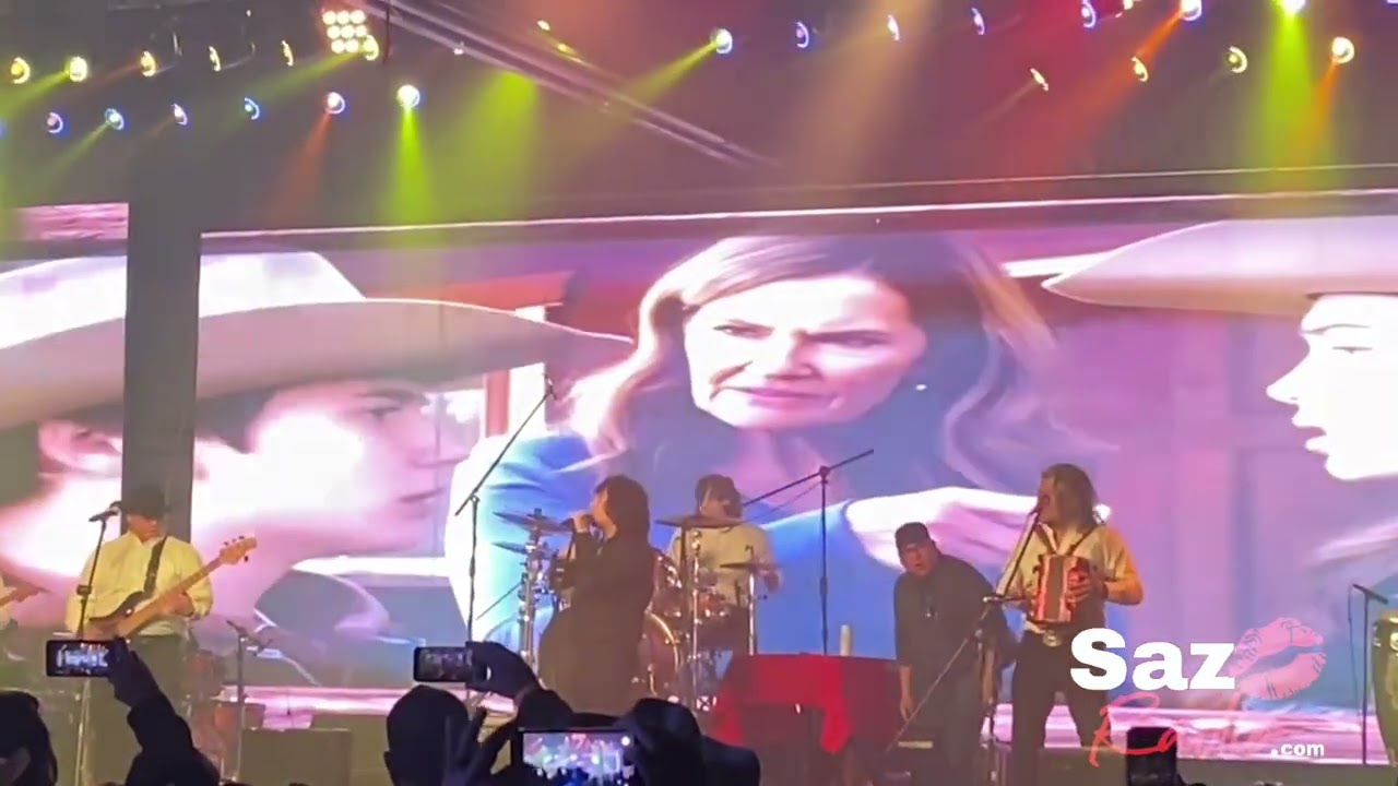 Ella es así / Tributo a Emilio Navaira/ Monterrey Diego, Emilio, Antonio y Rigo Navaira 