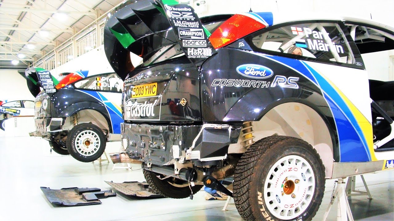 Ford Focus RS WRC '03 - The secret boost tank under the rear bumper!