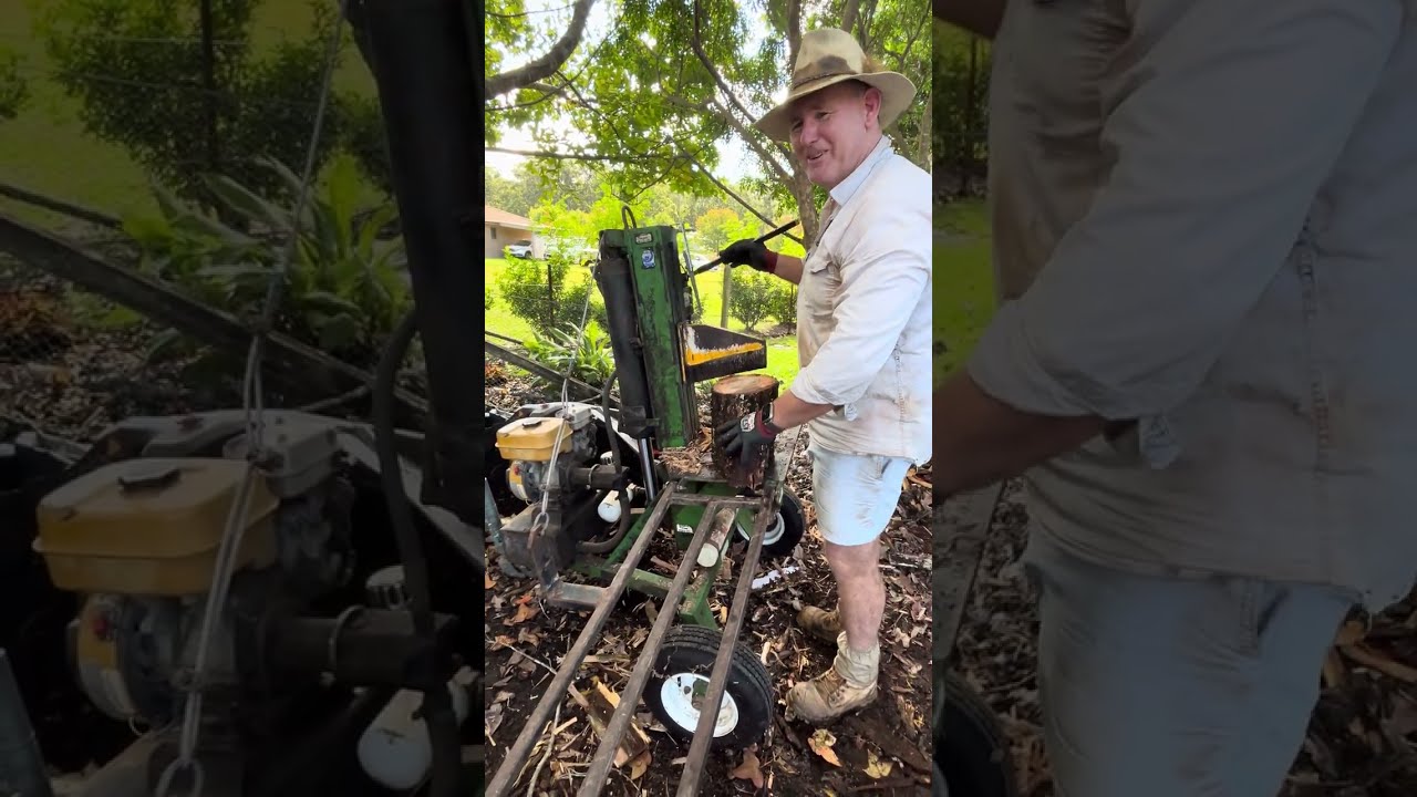 SPLIT MY WOOD! Super Axe Hydraulic Splitter🔥🪓#splittingwood #splittingfirewood #superaxe