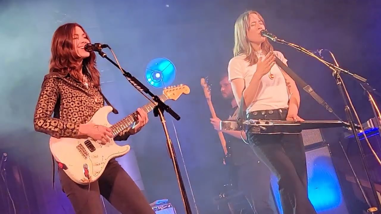 Larkin Poe (live) - Fountain Street Church (Grand Rapids, MI) - October 30, 2021