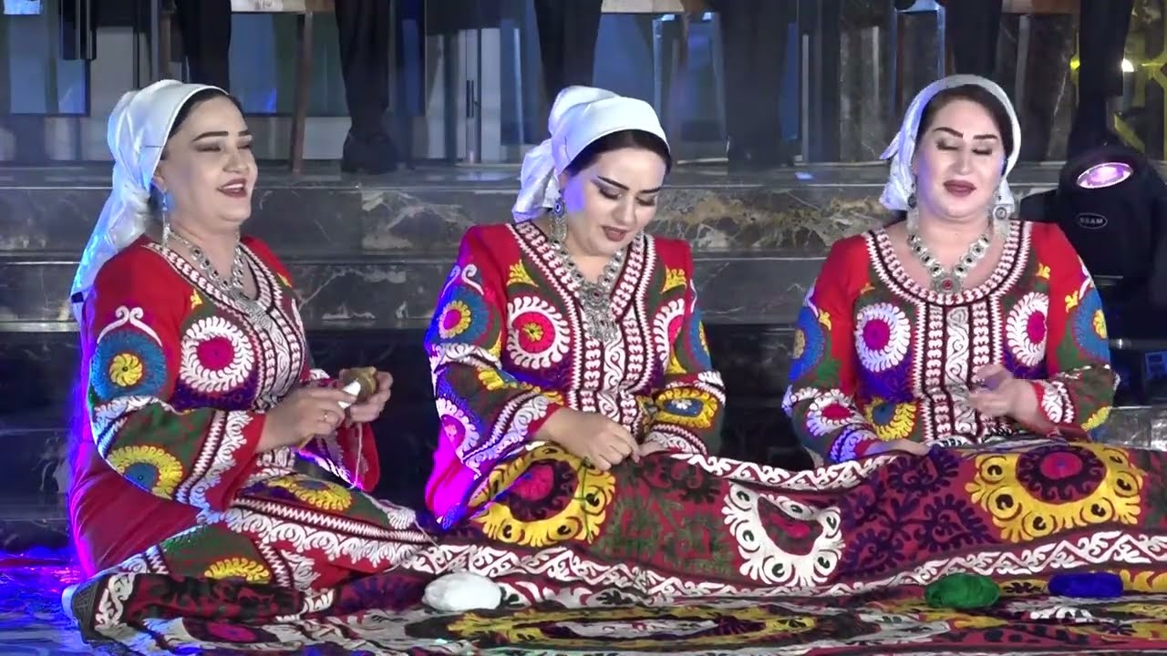 ГУЛДУХТАРОНИ АНСАМБЛИ ДАВЛАТИИ 