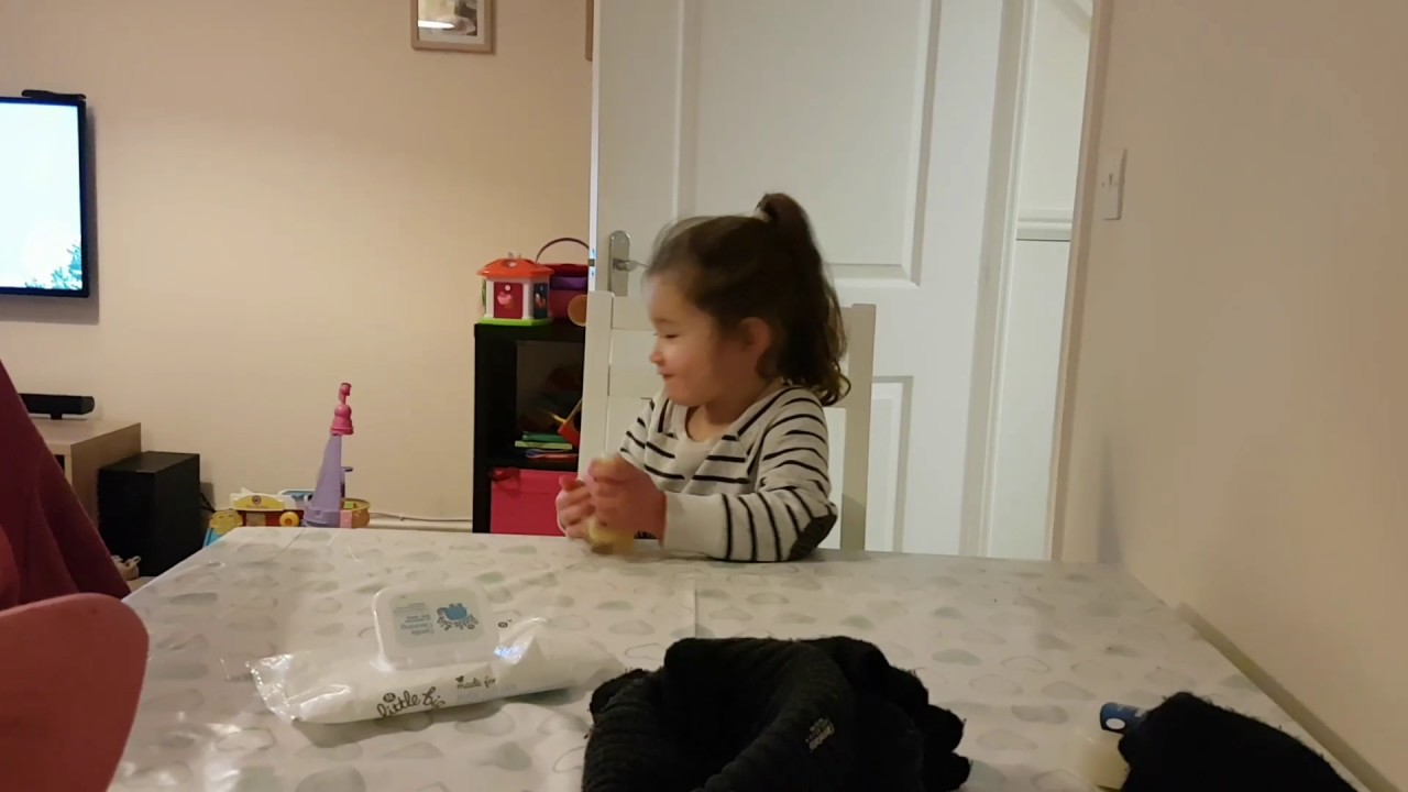 Children saying bad words (fox / f*ck)