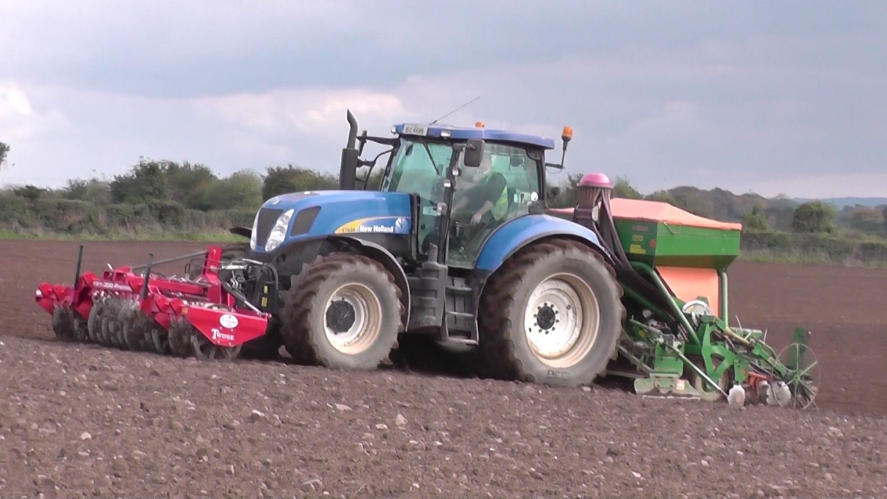 Ploughing & Sowing with New Holland T7030 Tractors