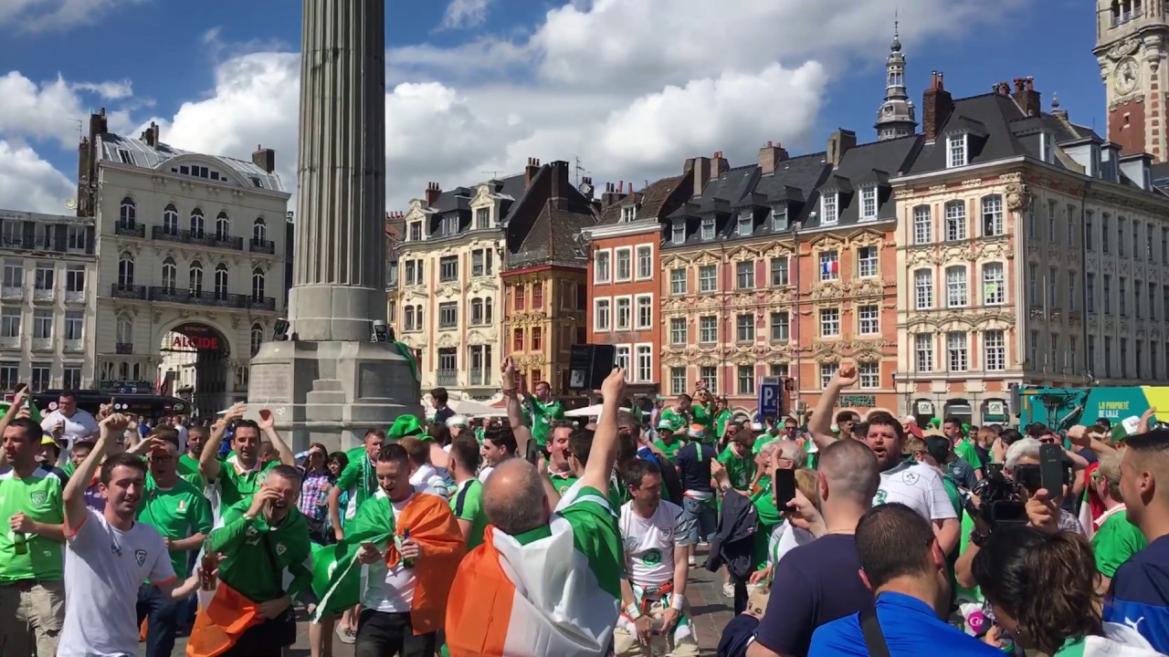 Irish fans Euro 2016 'Stand up for the boys in Green' Lille France