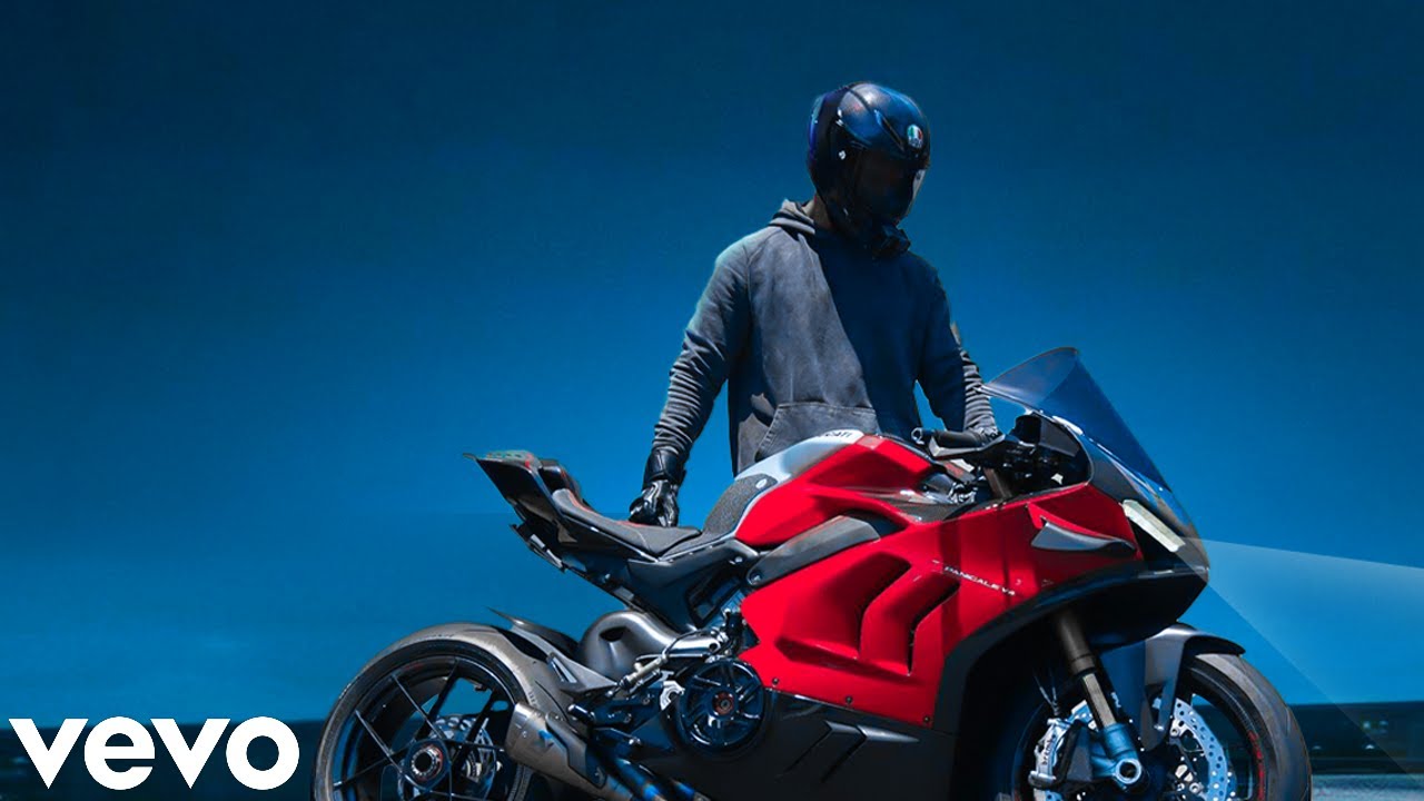 Beast of a bike - Panigale V4R (feat. ImKay & Steve Stacey)