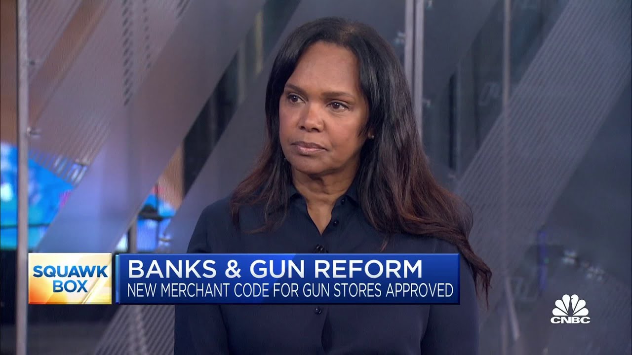 New gun store merchant code could save lives, says Amalgamated Bank CEO