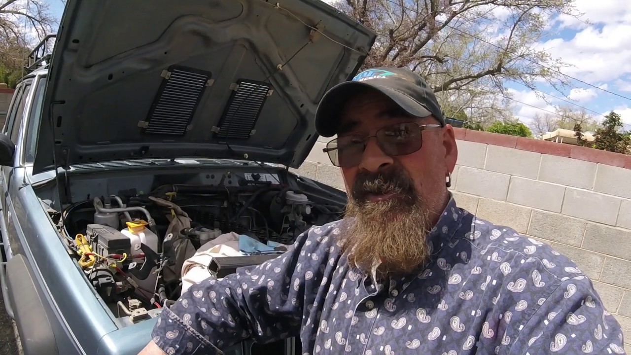 Jeep Cherokee XJ 4.0 / Blown Head Gasket / Cylinder Head Removal