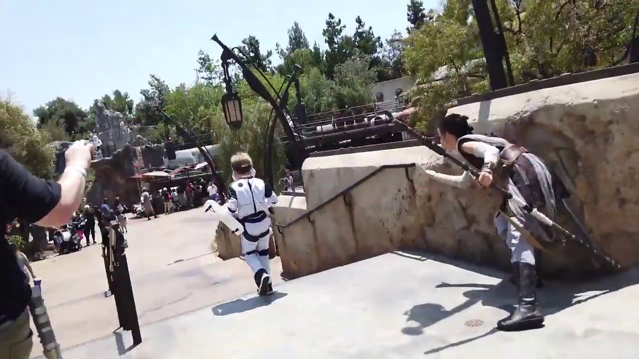 Hiding from STORMTROOPERS with REY in Star Wars Galaxy's Edge // Disneyland