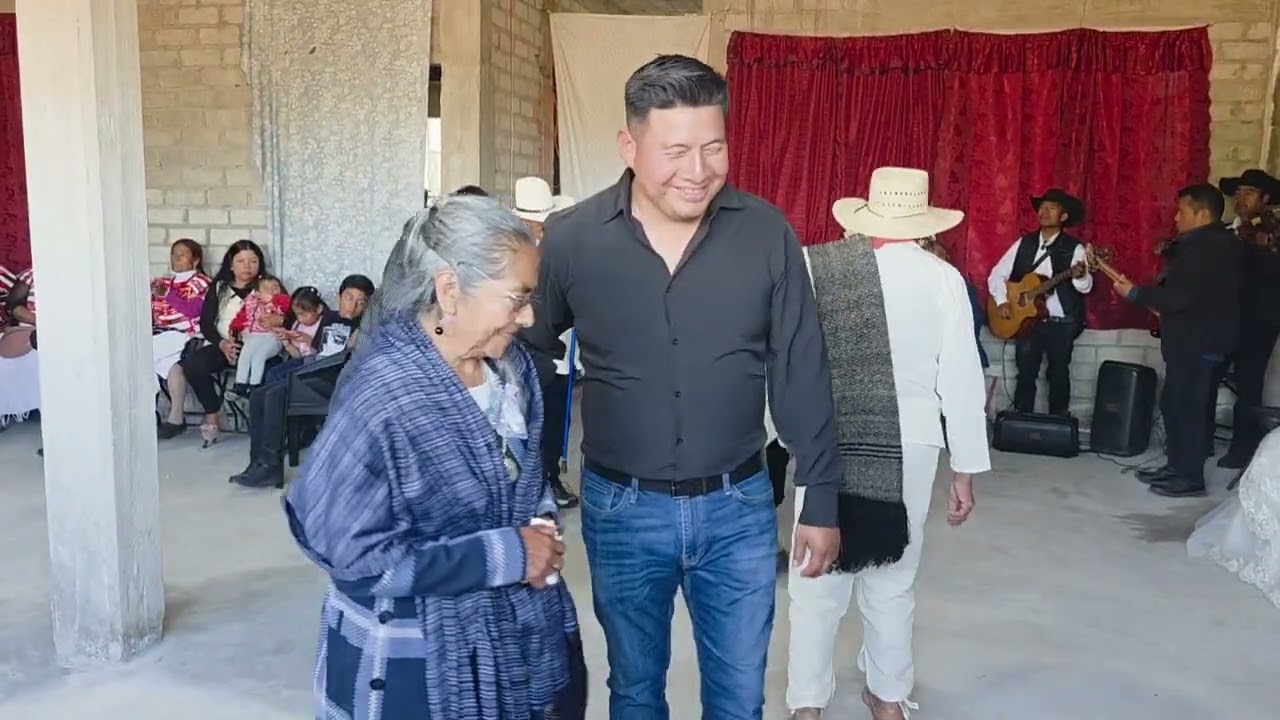 Casa del padrino de velacion Boda de José Hernández fundador del grupo soberano de tierra Mixteca 