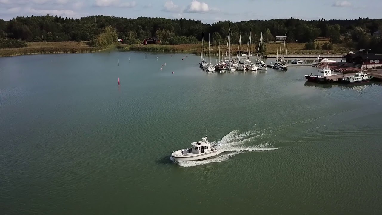Iniö Veneilyä saarisromerellä Sarza2 :lla Iniö 7.8.-19 by komi films