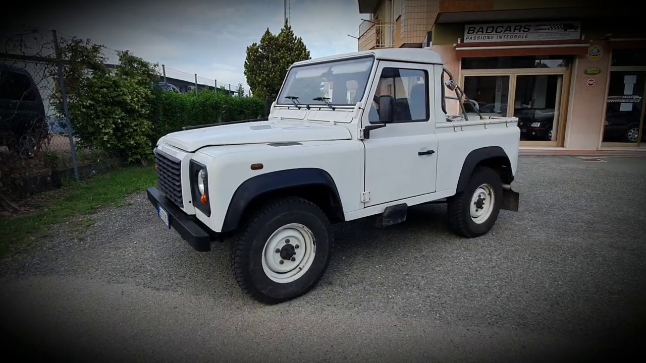 LAND ROVER DEFENDER 90 TD5 PICK UP IN MASSIMA PERFEZIONE