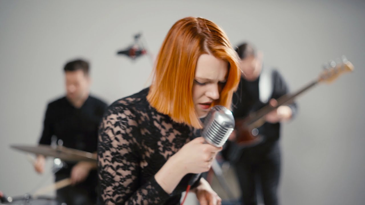 Helaine Vis - Destiny (Live Session)