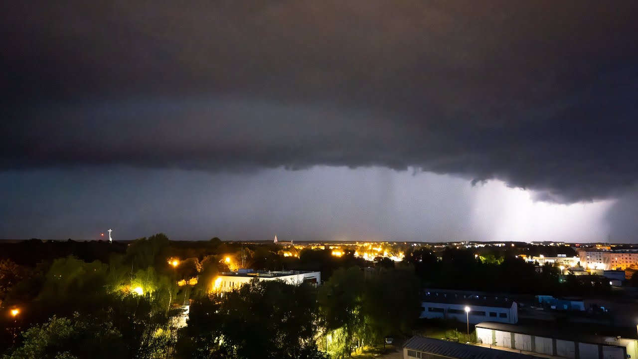 Stroboskop na niebie! Superkomórka i układ liniowy | Wielkopolska | 26.06.2025 r.