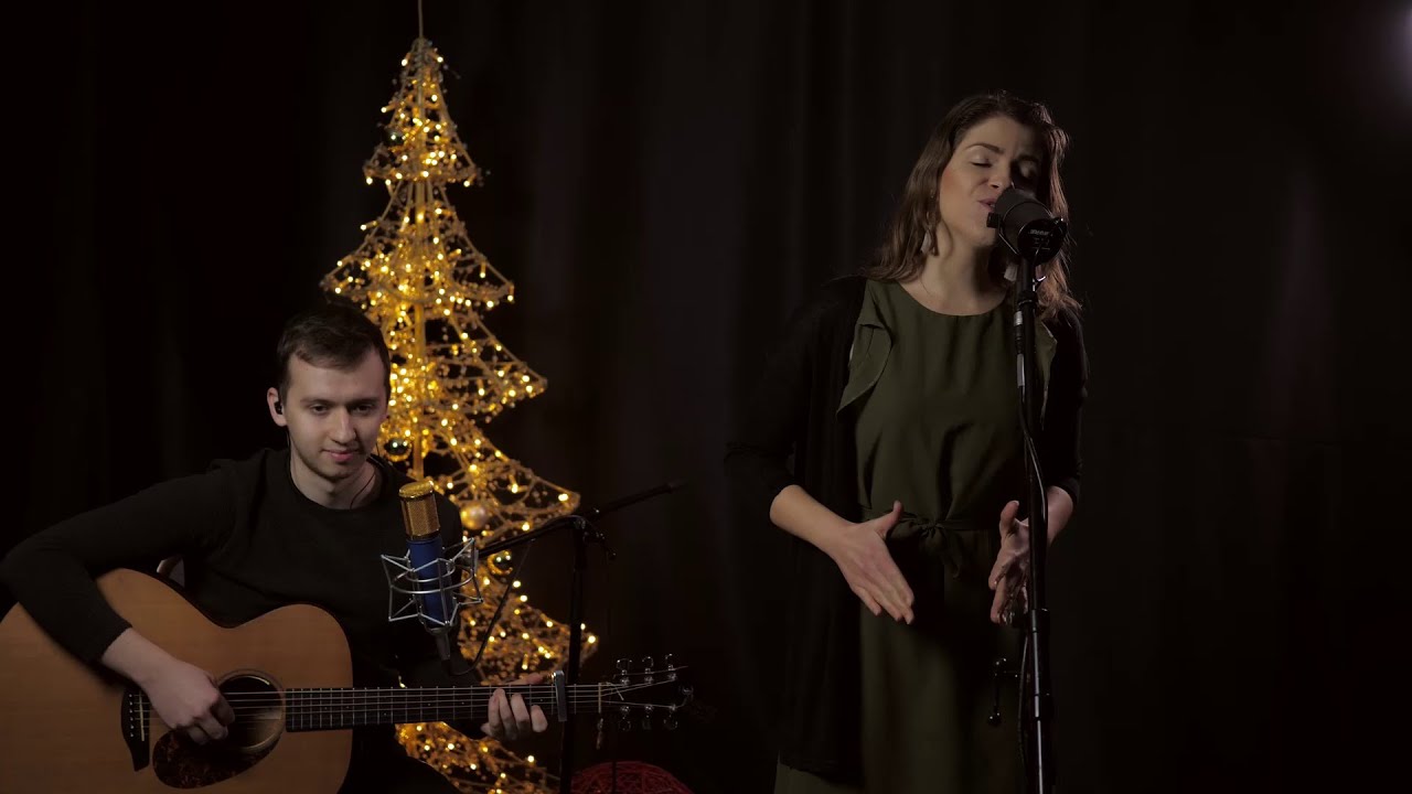 Adeste fideles -  Lenka Bednárová  (O come, all ye faithful/Poďme mu vzdať úctu)