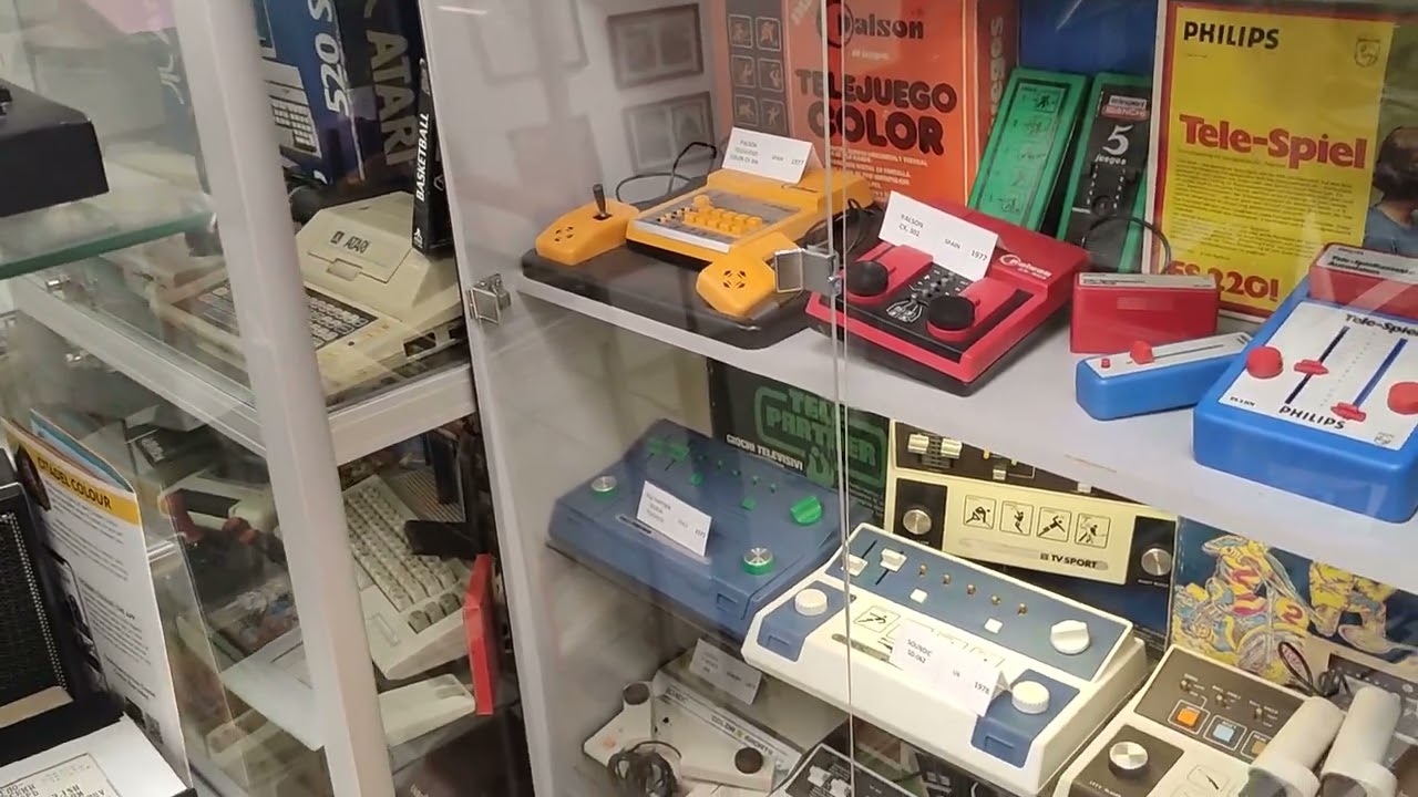 Visite du petit musée du jeu vidéo Enjoy The Game de Riga !