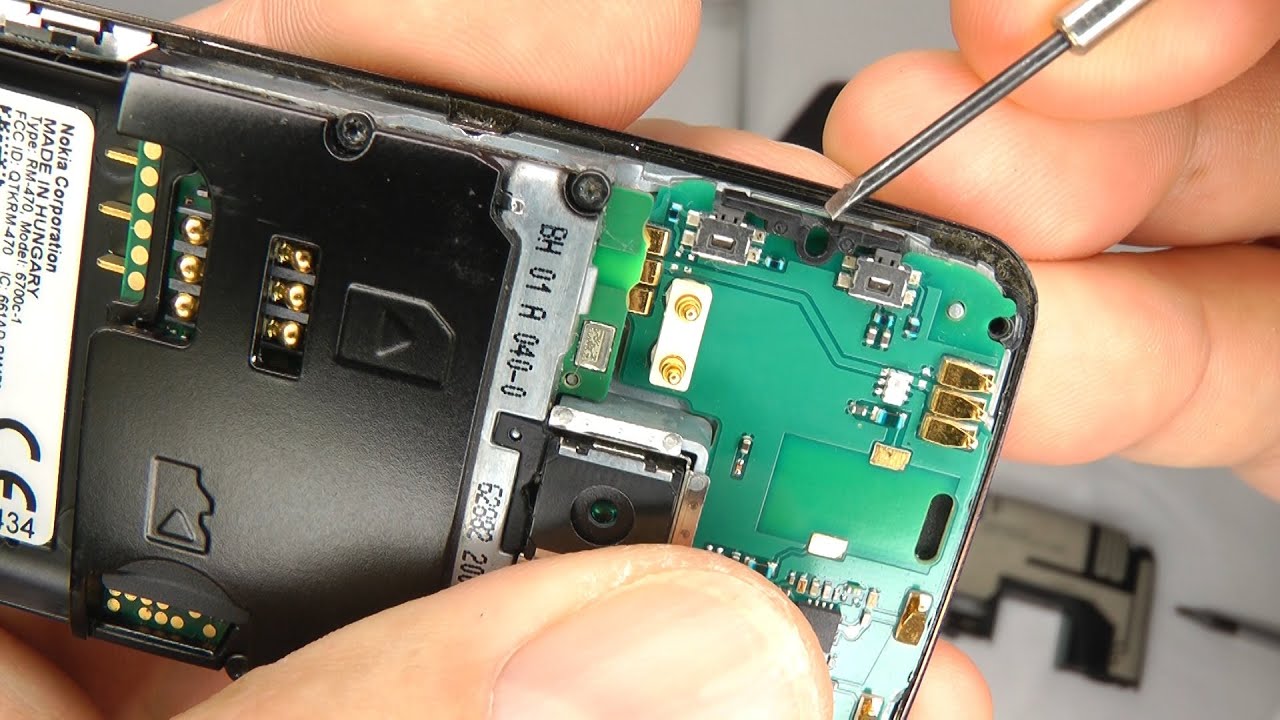 Ремонт экрана Nokia 6700 Classic / Замена корпуса / клавиатуры и антенны