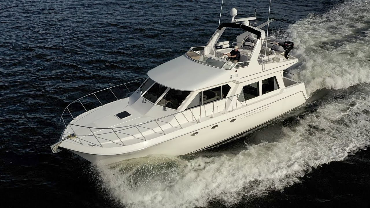 2000 - Navigator 4800 Custom - Calibre Yachts