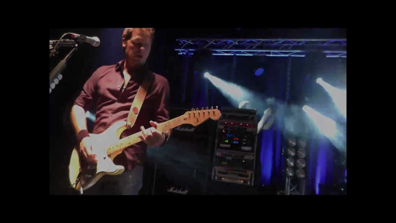 Bounce - Livin on a prayer live at Cobra 2013