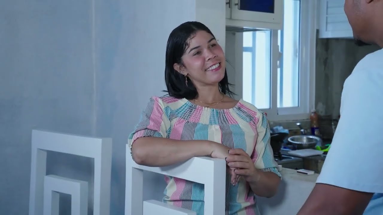 No le da comida a su madre para dársela a su esposo