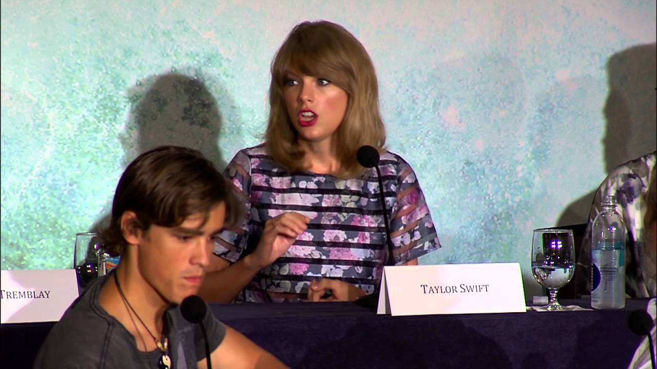 The Giver: New York Press Conf. 5 - Meryl Streep, Taylor Swift, Jeff Bridges | ScreenSlam