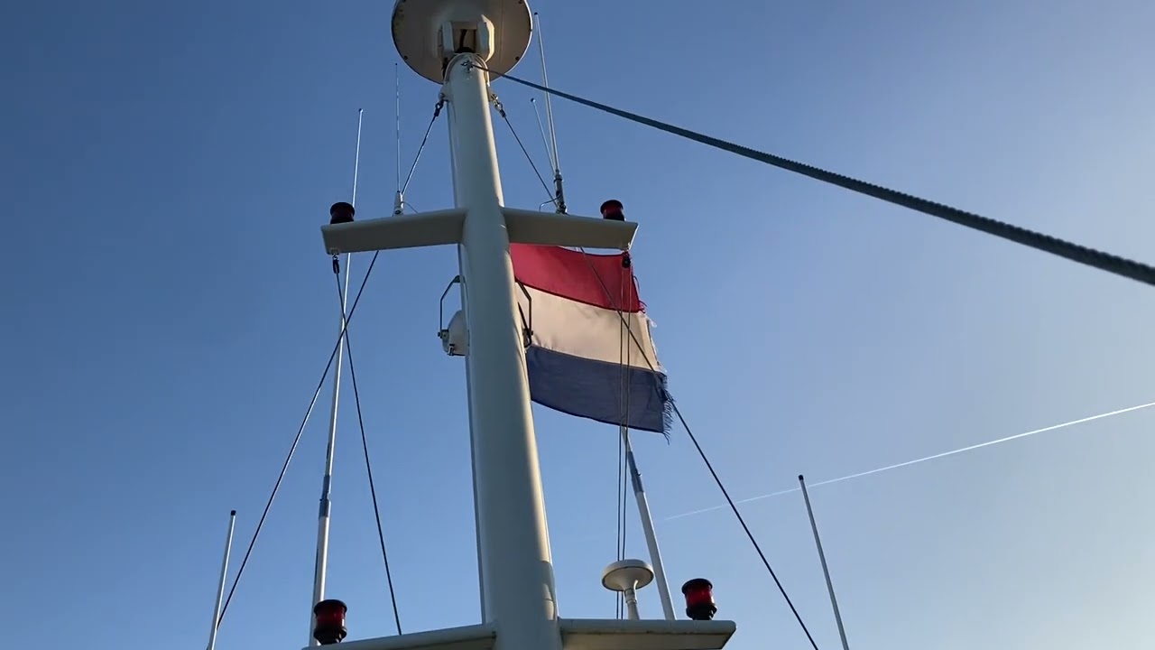 #13 Stap aan boord en vaar met sleepboot Robbedoes mee van Baarn naar Eemnes  - rivier de Eem deel 2