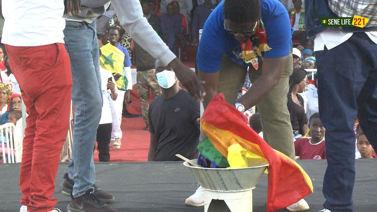 Le peuple sénégalais dit non à l’homosexualité et exige le vote d'un projet de loi pour...
