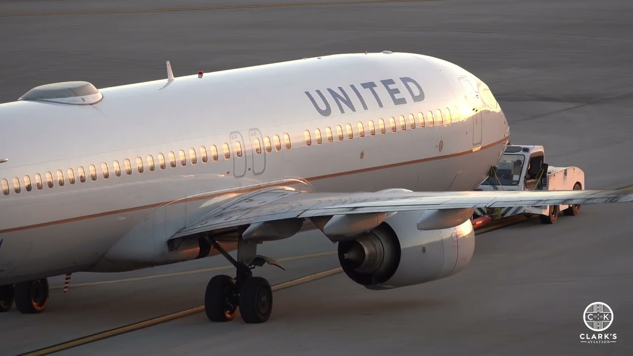 Gorgeous 4K Sunset Plane Spotting at Palm Beach (PBI)