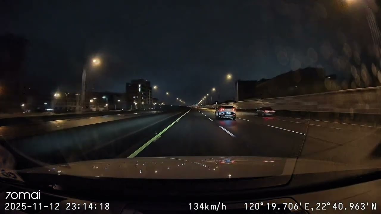 2025 Mazda CX5 2.5T 高雄國道夜晚市景 高速巡航